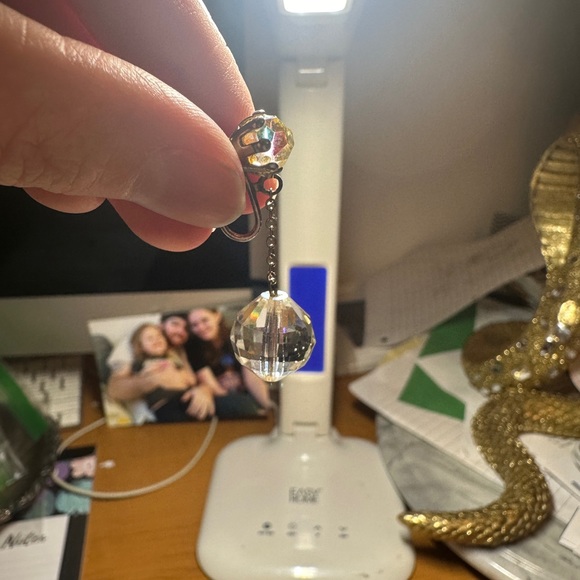 Vintage Faceted Crystal Glass Iridescent Earrings - Picture 4 of 7